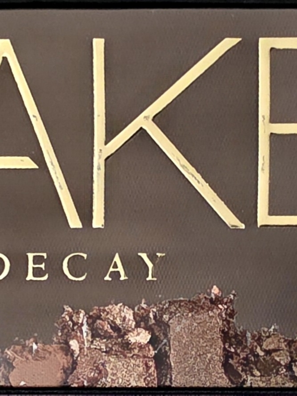 Urban Decay Naked Heart Eyeshadow Palette with Pink Packaging - Picture 8 of 8